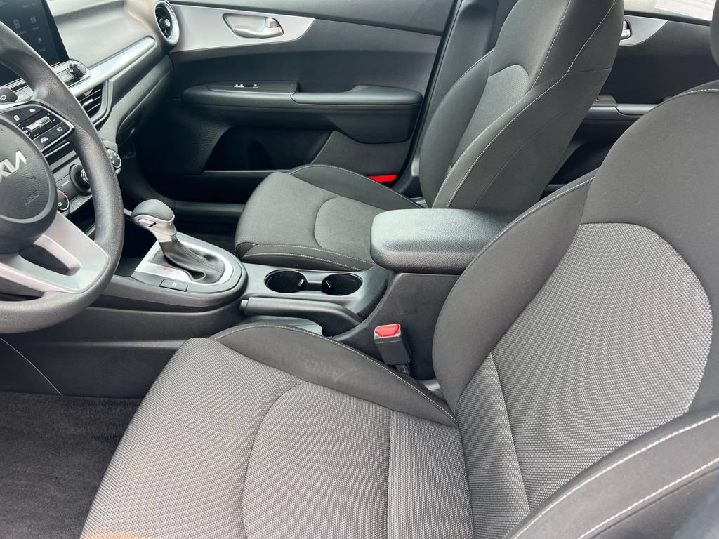 Used 2023 Kia Forte LXS FWD image 10