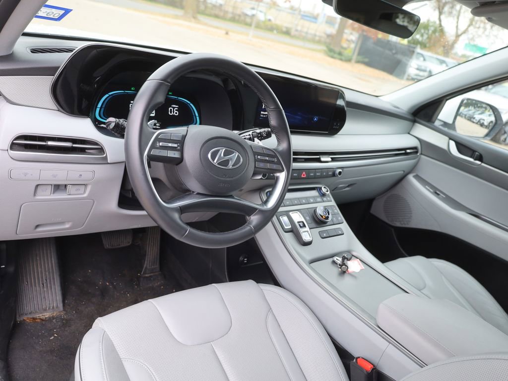 Used 2025 Hyundai Palisade SEL image 32