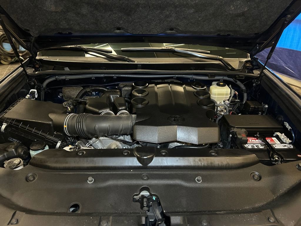 Used 2020 Toyota 4Runner Venture AWD/4WD image 24