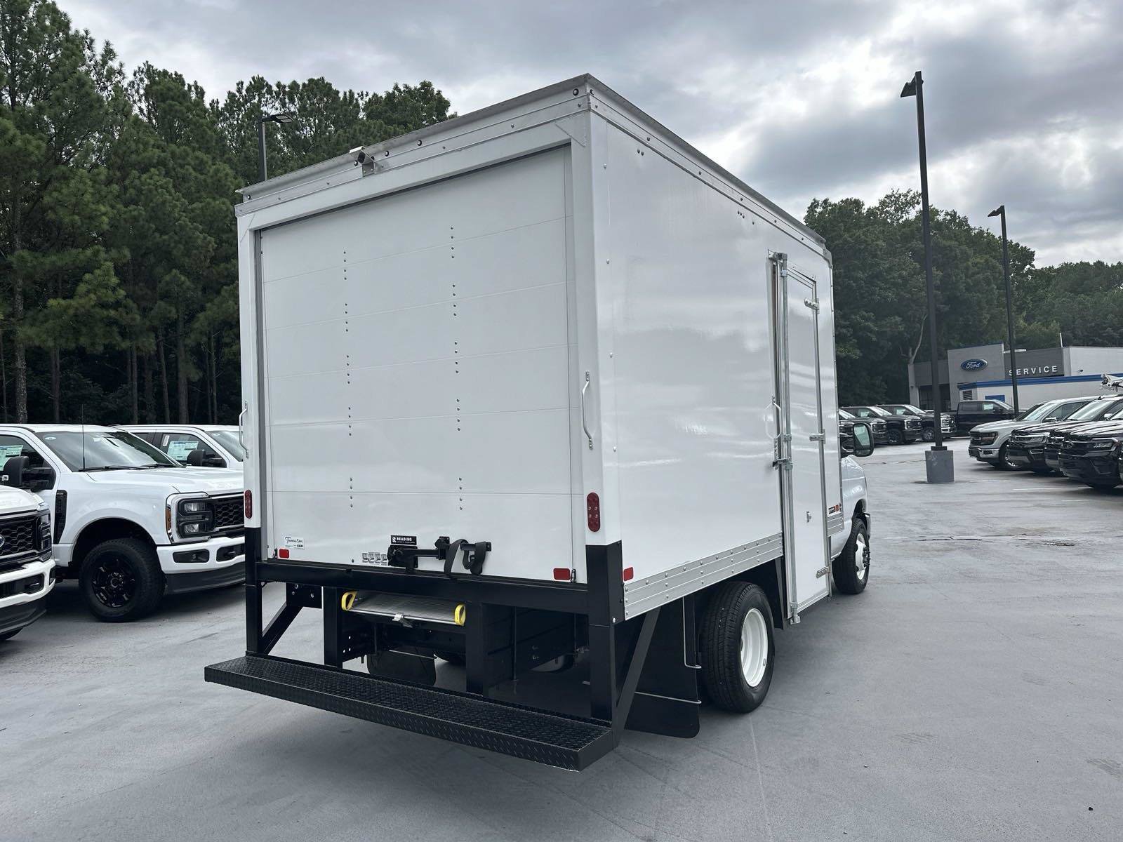 New 2025 Ford E-350 and Econoline 350 Super Duty w/ Power Equipment Group RWD image 7
