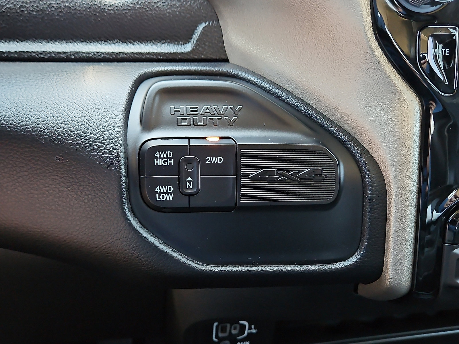 Used 2024 RAM 2500 Laramie image 13