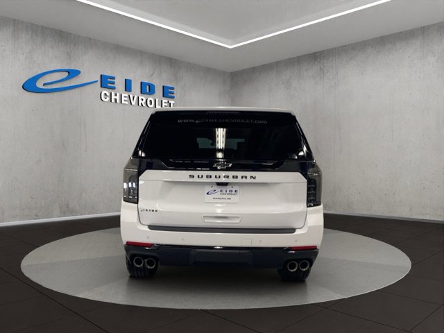 New 2026 Chevrolet Suburban Z71 w/ Z71 Off-Road Package AWD/4WD image 14
