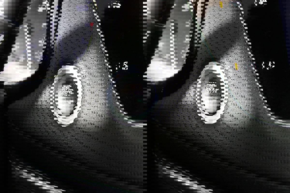 Used 2024 Cadillac XT5 Premium Luxury image 10