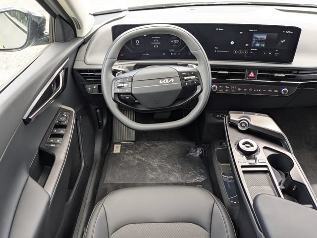 New 2026 Kia EV6 Light RWD image 18