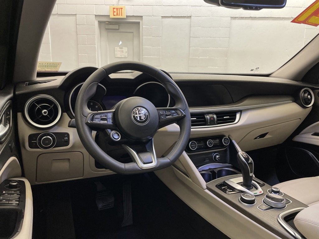 Used 2021 Alfa Romeo Stelvio Ti image 13