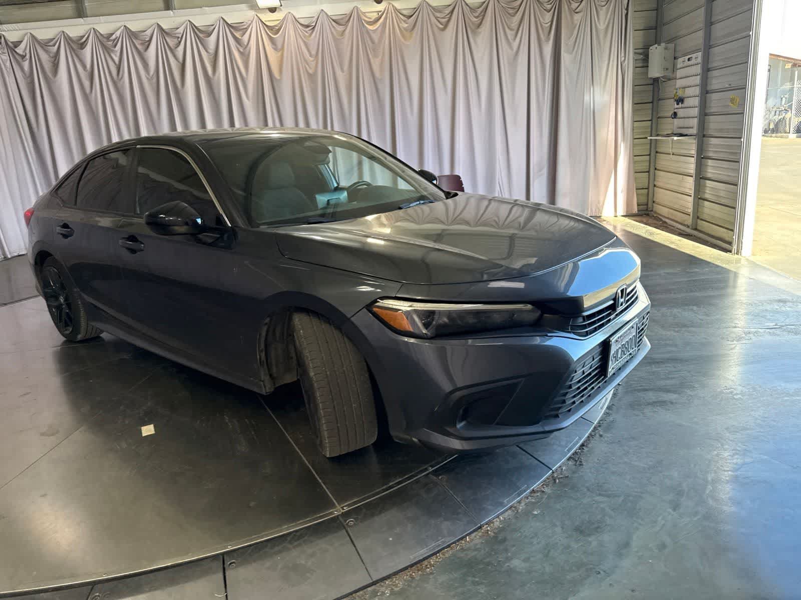 Used 2023 Honda Civic Sport image 2