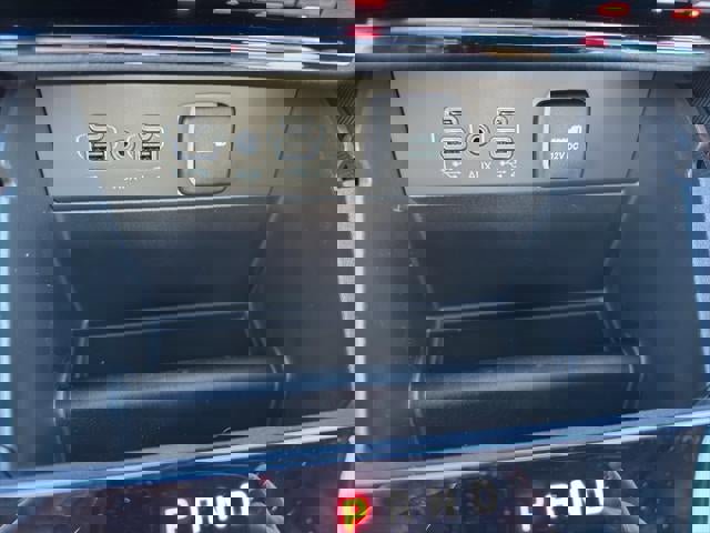 New 2025 Jeep Grand Cherokee Limited image 38