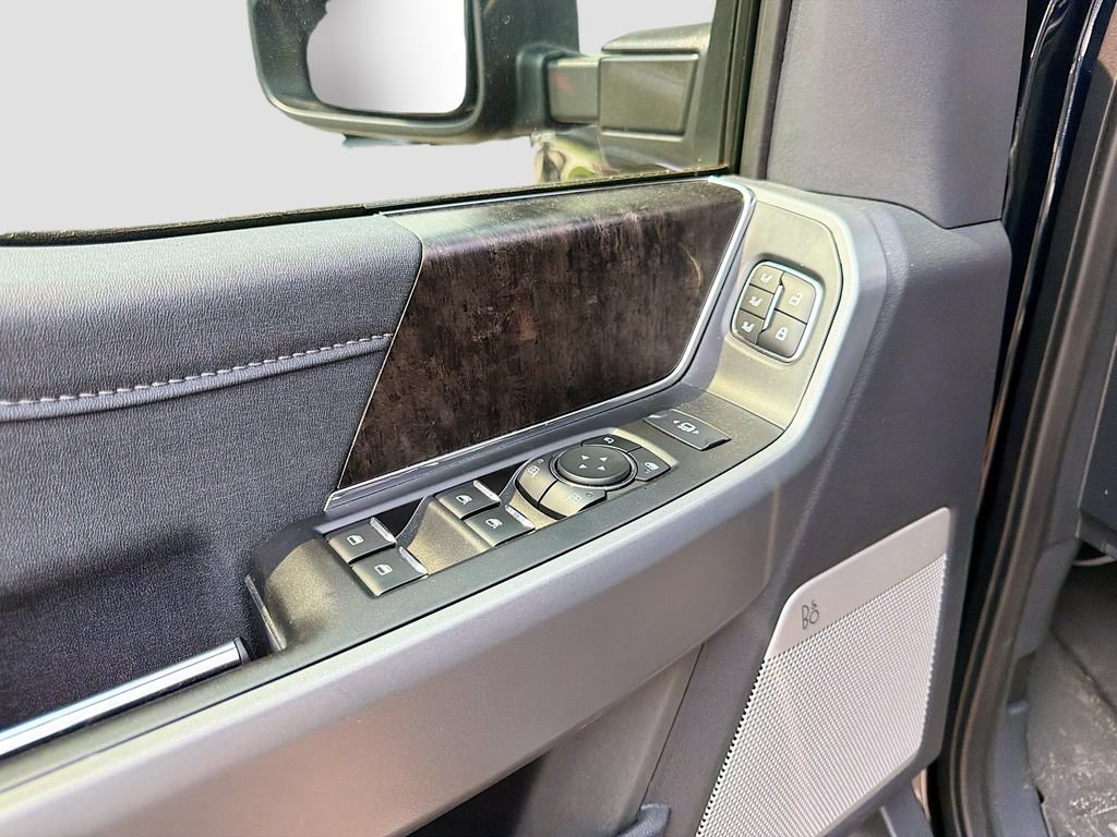Used 2024 Ford F250 Lariat w/ Lariat Ultimate Package AWD/4WD image 19