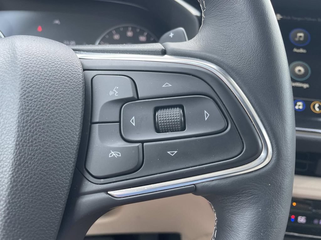Used 2023 Buick Envision Preferred AWD/4WD image 26