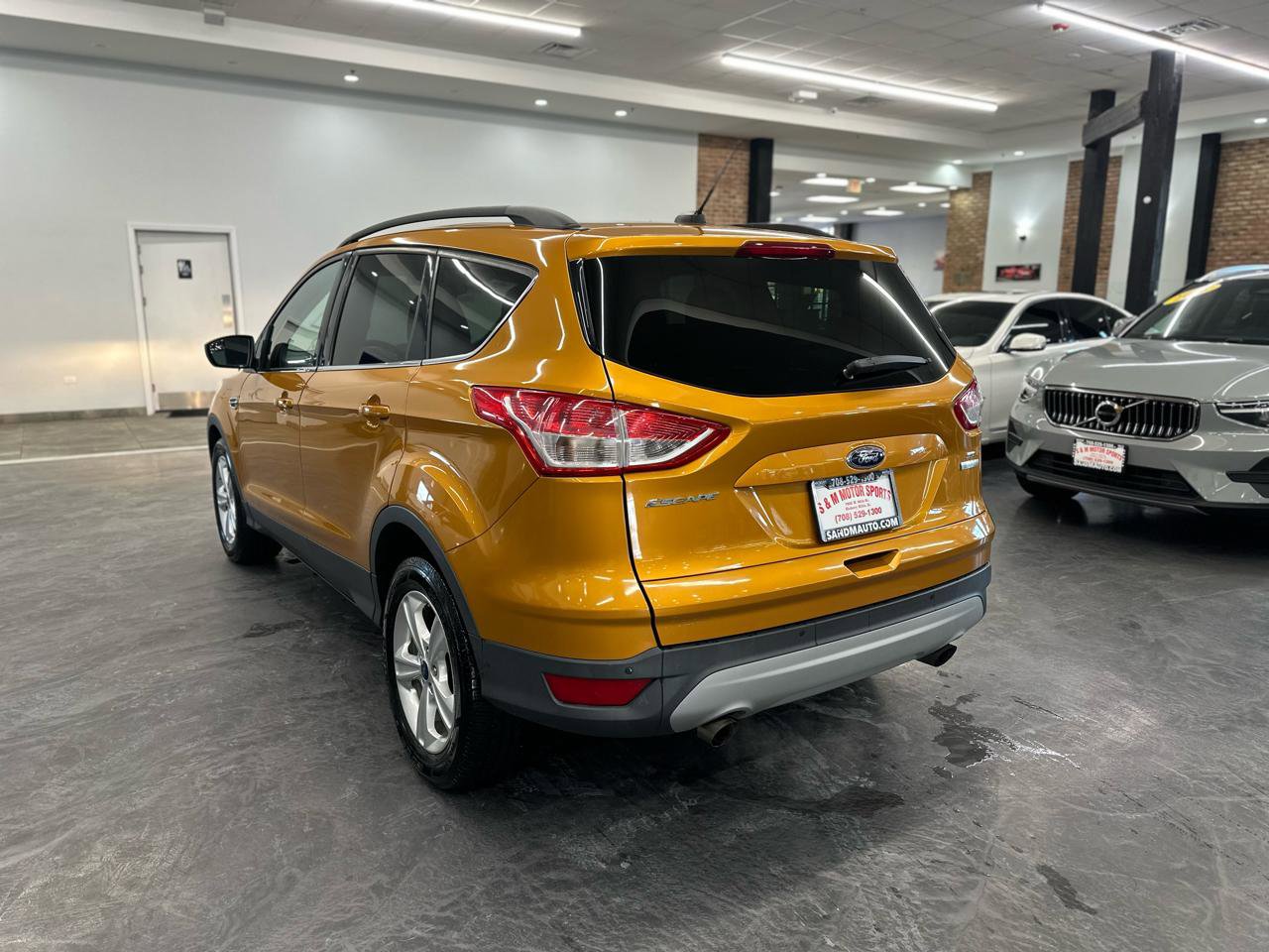 Used 2016 Ford Escape SE w/ Equipment Group 201A FWD image 7