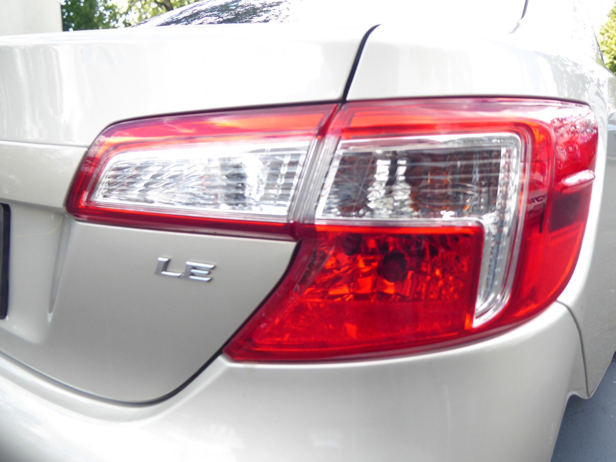 Used 2014 Toyota Camry LE image 22