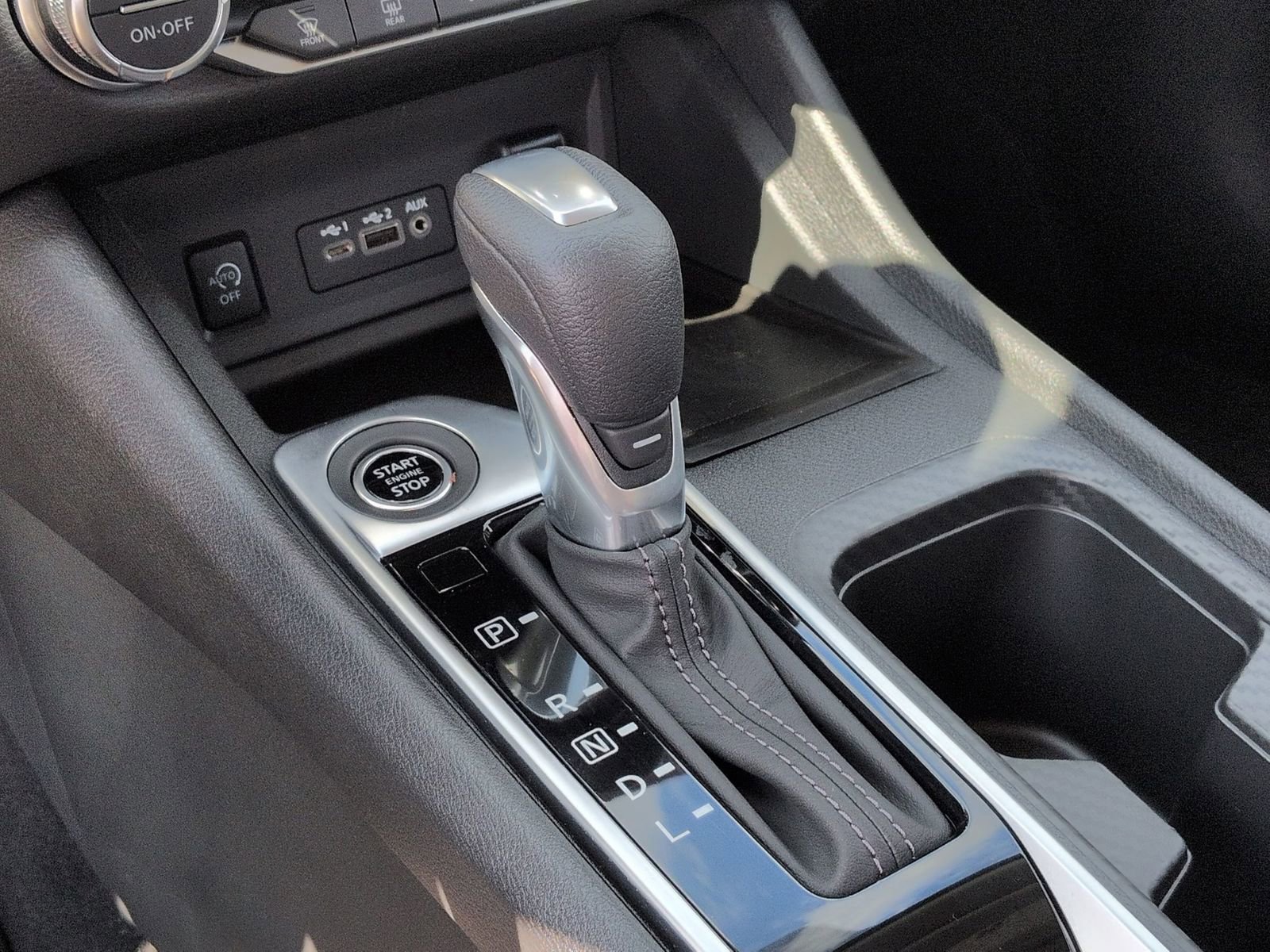 Certified 2025 Nissan Sentra SV w/ All-Weather Package FWD image 24