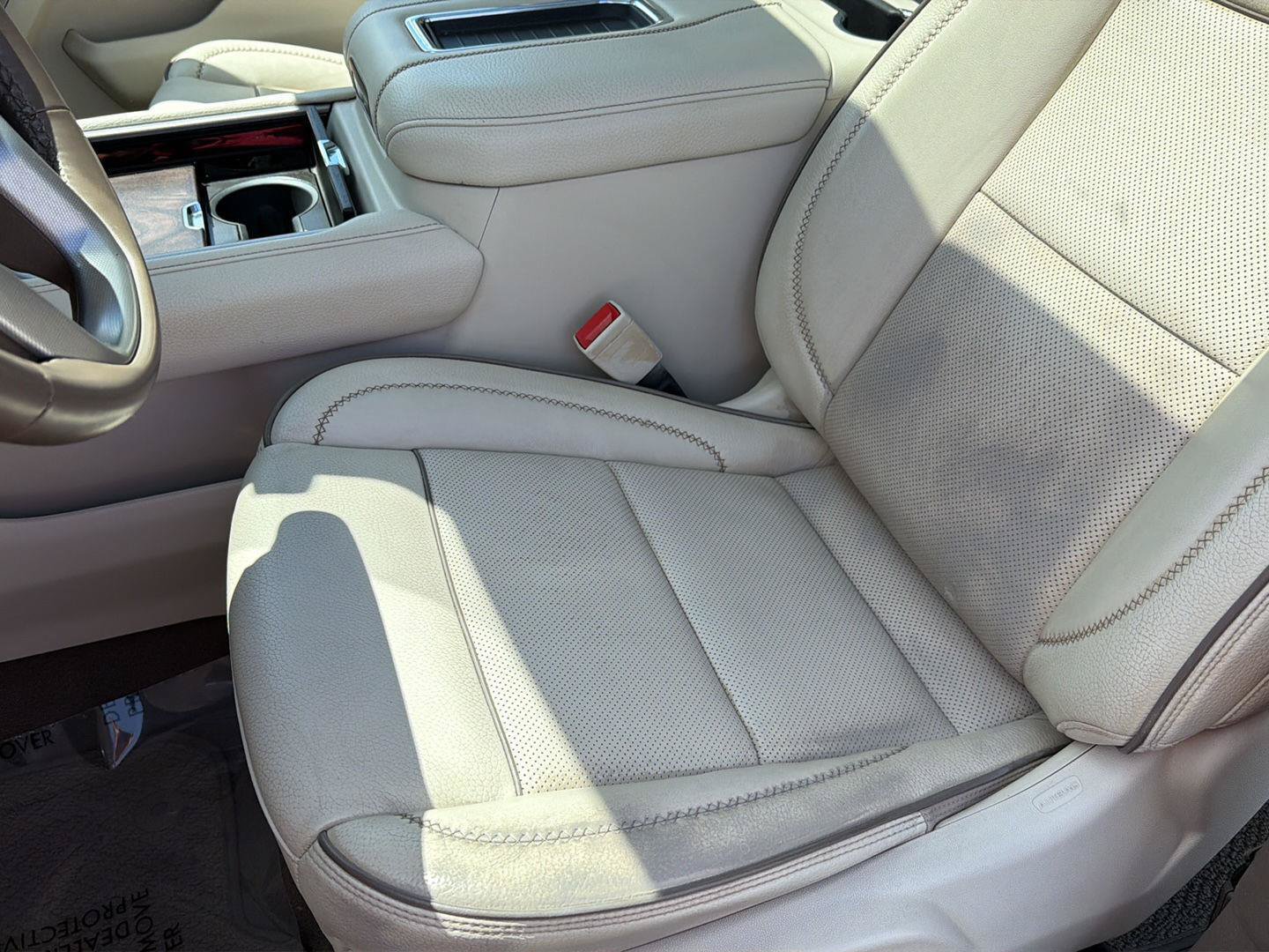 Used 2024 GMC Yukon XL Denali RWD image 34