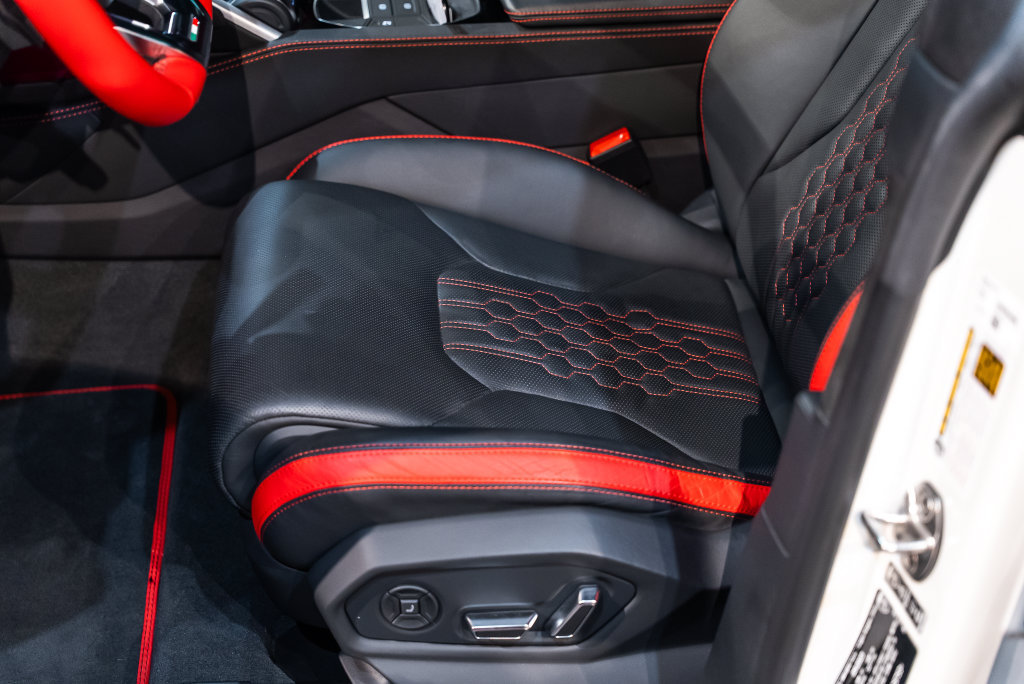 Used 2023 Lamborghini Urus S AWD/4WD image 29