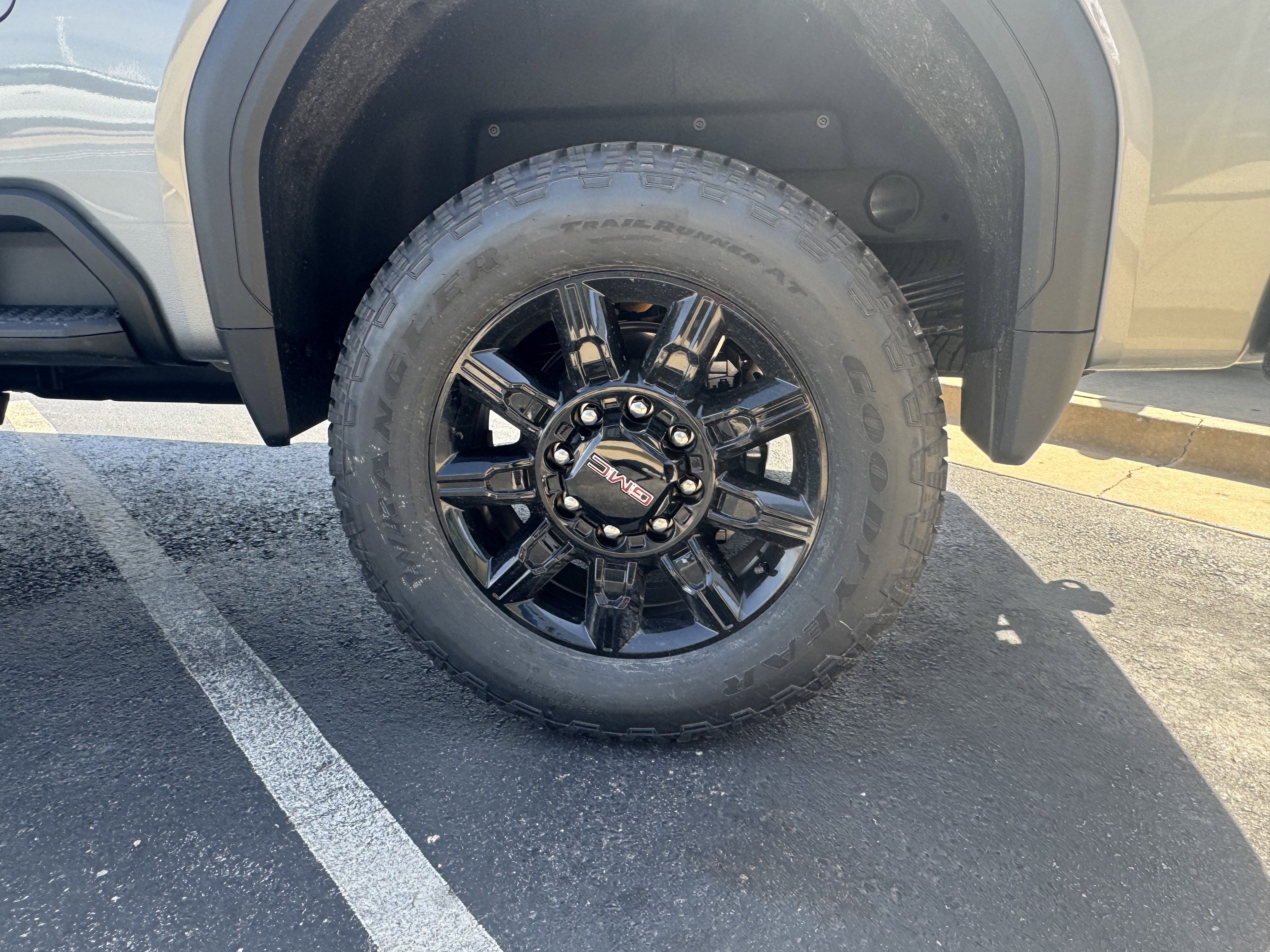 New 2026 GMC Sierra 2500 AT4 w/ AT4 Premium Plus Package image 6