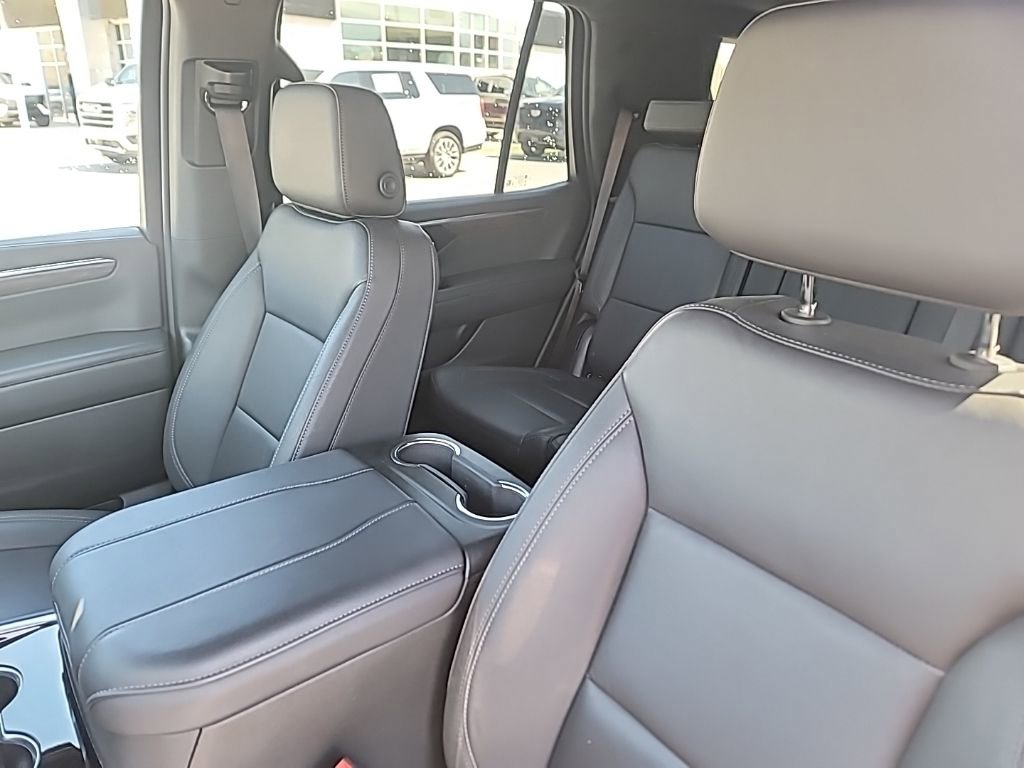 Used 2025 Chevrolet Tahoe LT image 10