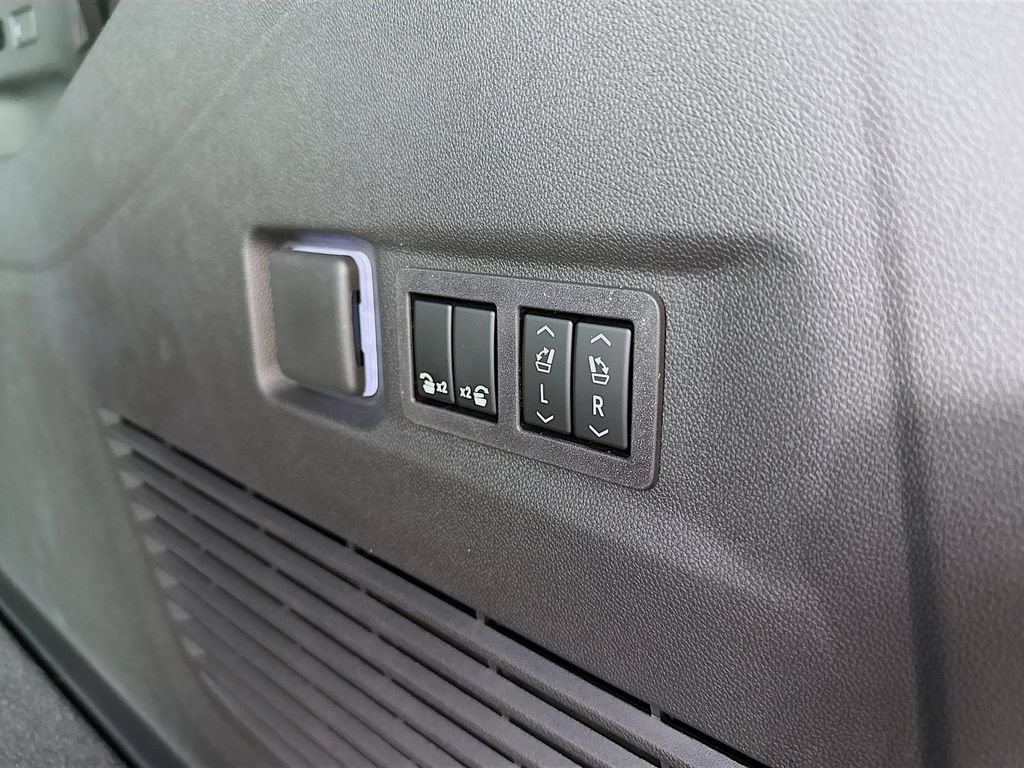 New 2026 GMC Yukon XL Elevation AWD/4WD image 38
