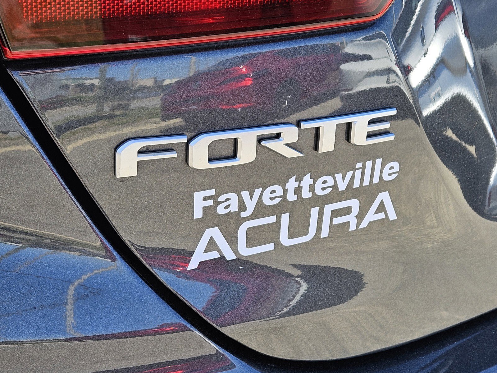 Used 2024 Kia Forte GT-Line FWD image 15
