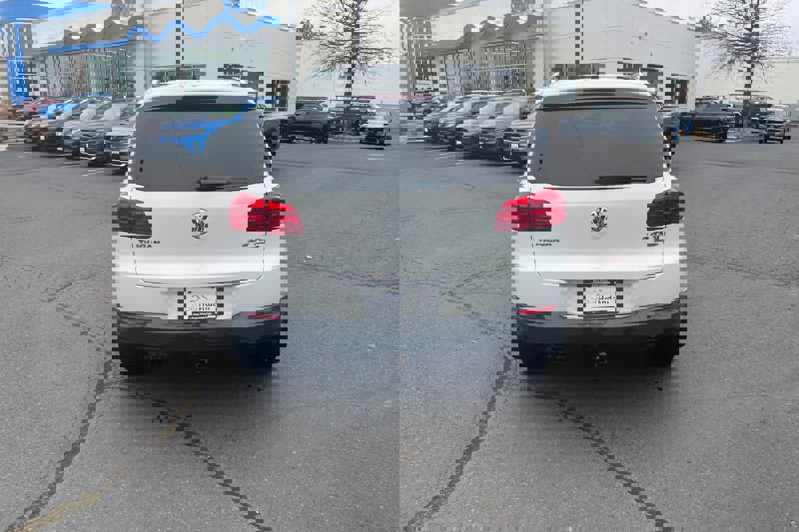 Used 2015 Volkswagen Tiguan SE image 7