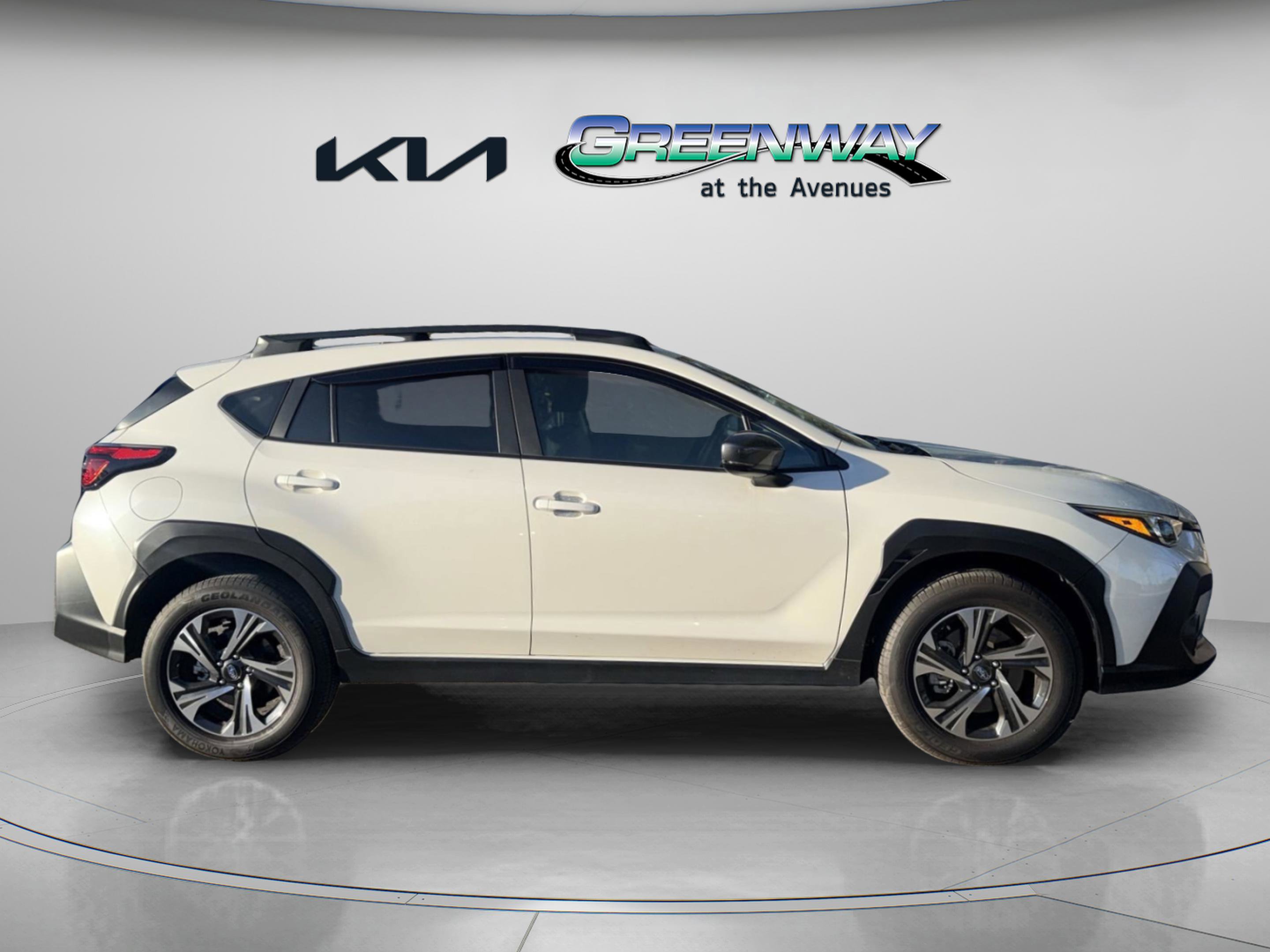 Used 2024 Subaru Crosstrek 2.0i Premium image 5