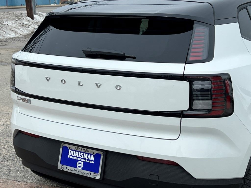 New 2026 Volvo EX30 Plus w/ Climate Package image 5