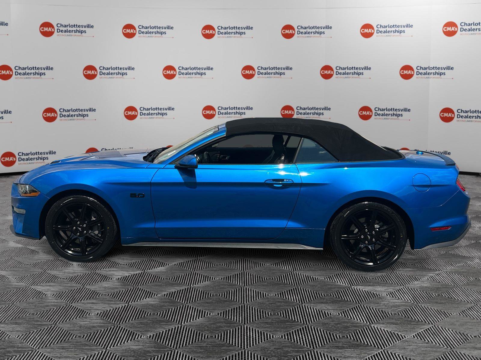 Used 2019 Ford Mustang GT Premium w/ Black Accent Package RWD image 2