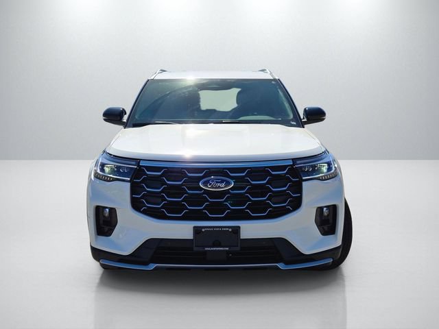 New 2026 Ford Explorer Platinum RWD image 2