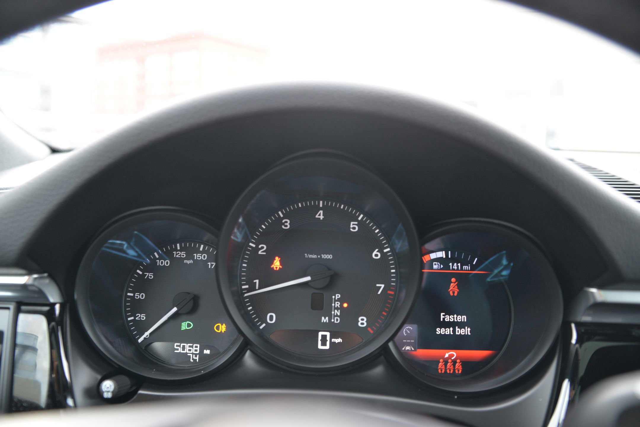 Certified 2025 Porsche Macan image 19