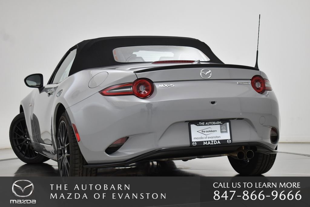 Certified 2025 MAZDA MX-5 Miata Club w/ Brembo/BBS Recaro Package image 9