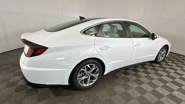 Used 2023 Hyundai Sonata SEL w/ Convenience Package FWD image 2
