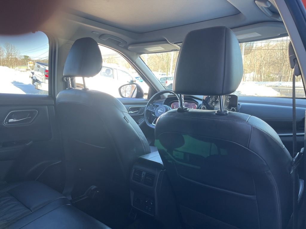 Certified 2022 Nissan Rogue Platinum w/ Head-Up Display Package image 24