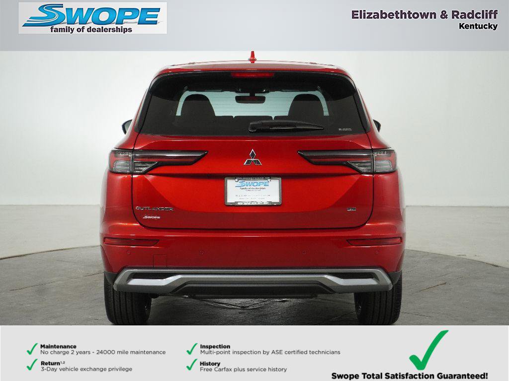 Used 2025 Mitsubishi Outlander SE AWD/4WD image 4