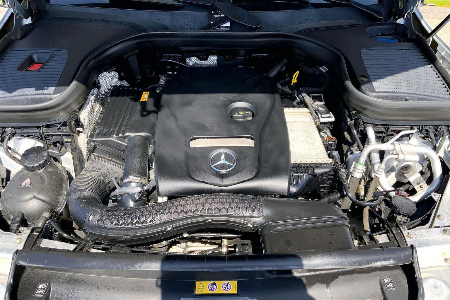 Used 2019 Mercedes-Benz GLC 300 4MATIC image 32