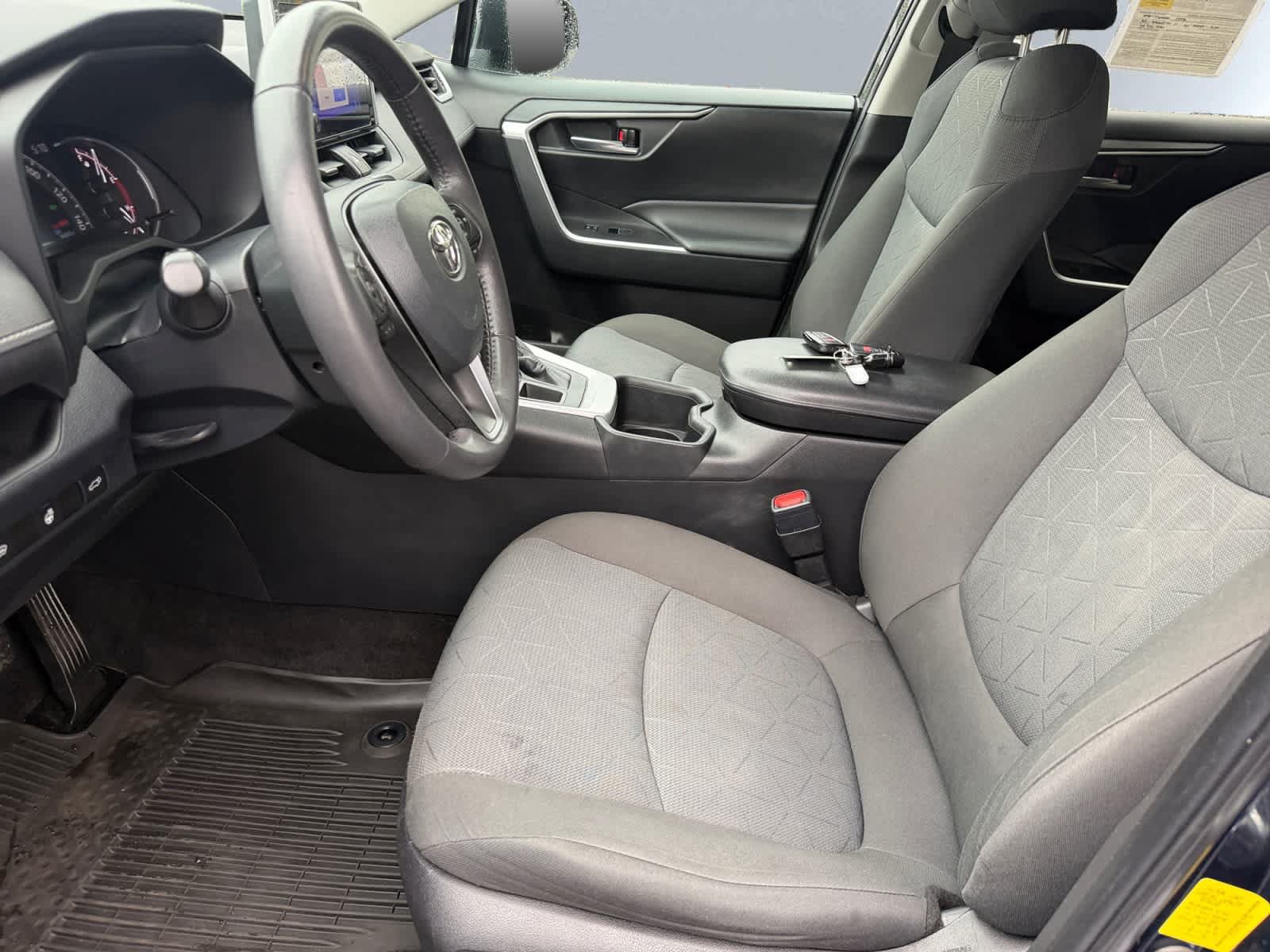 Used 2023 Toyota RAV4 XLE w/ Convenience Package AWD/4WD image 15