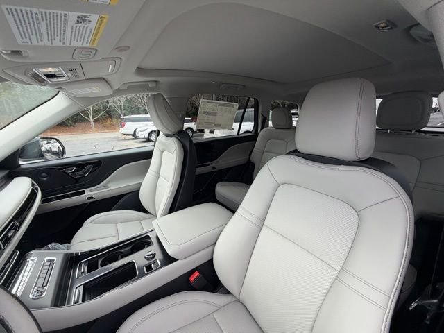 New 2026 Lincoln Aviator 2WD image 13