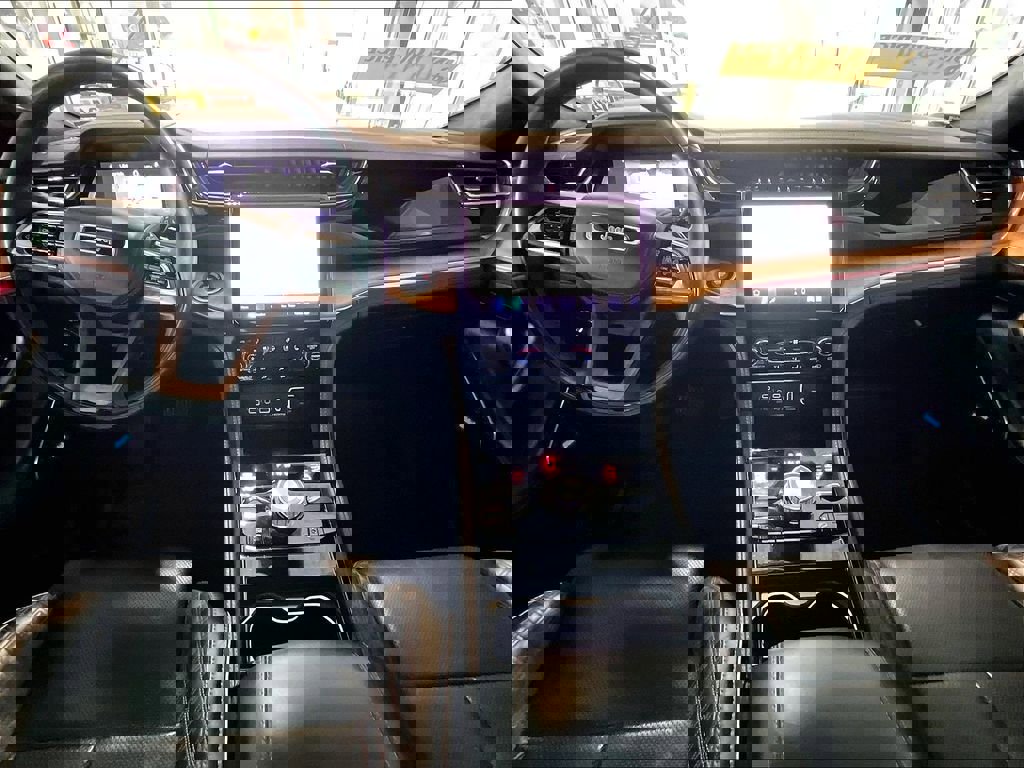 Used 2023 Jeep Grand Cherokee Summit image 21