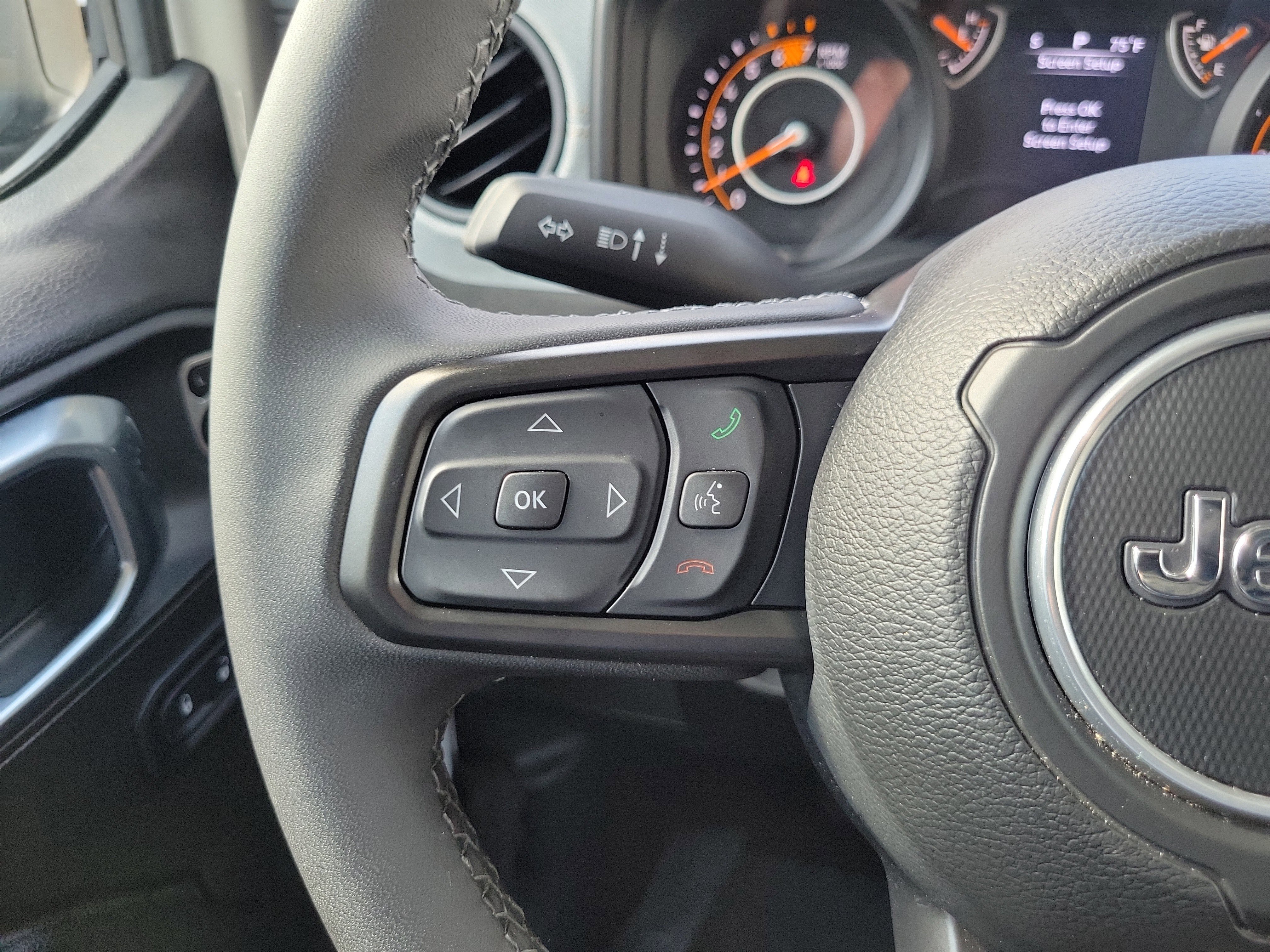 Used 2025 Jeep Wrangler Unlimited Sport AWD/4WD image 16