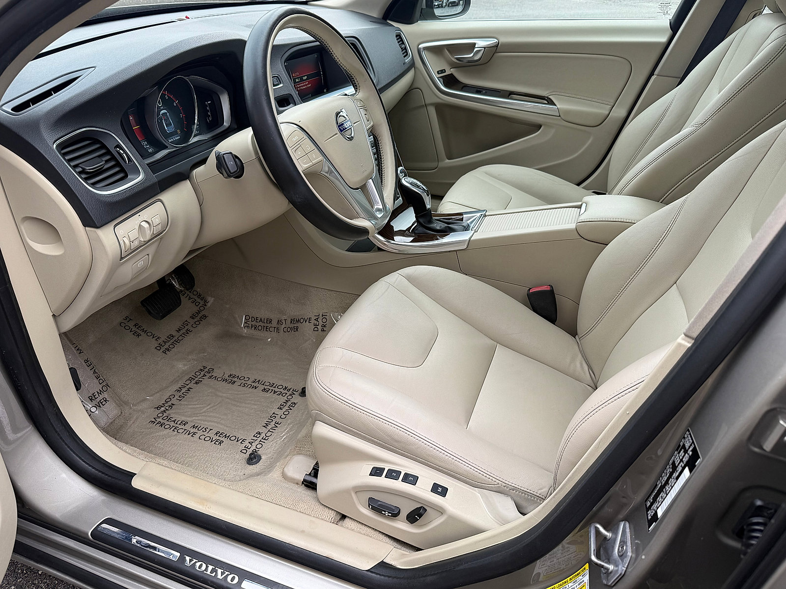 Used 2016 Volvo S60 T5 Premier image 31