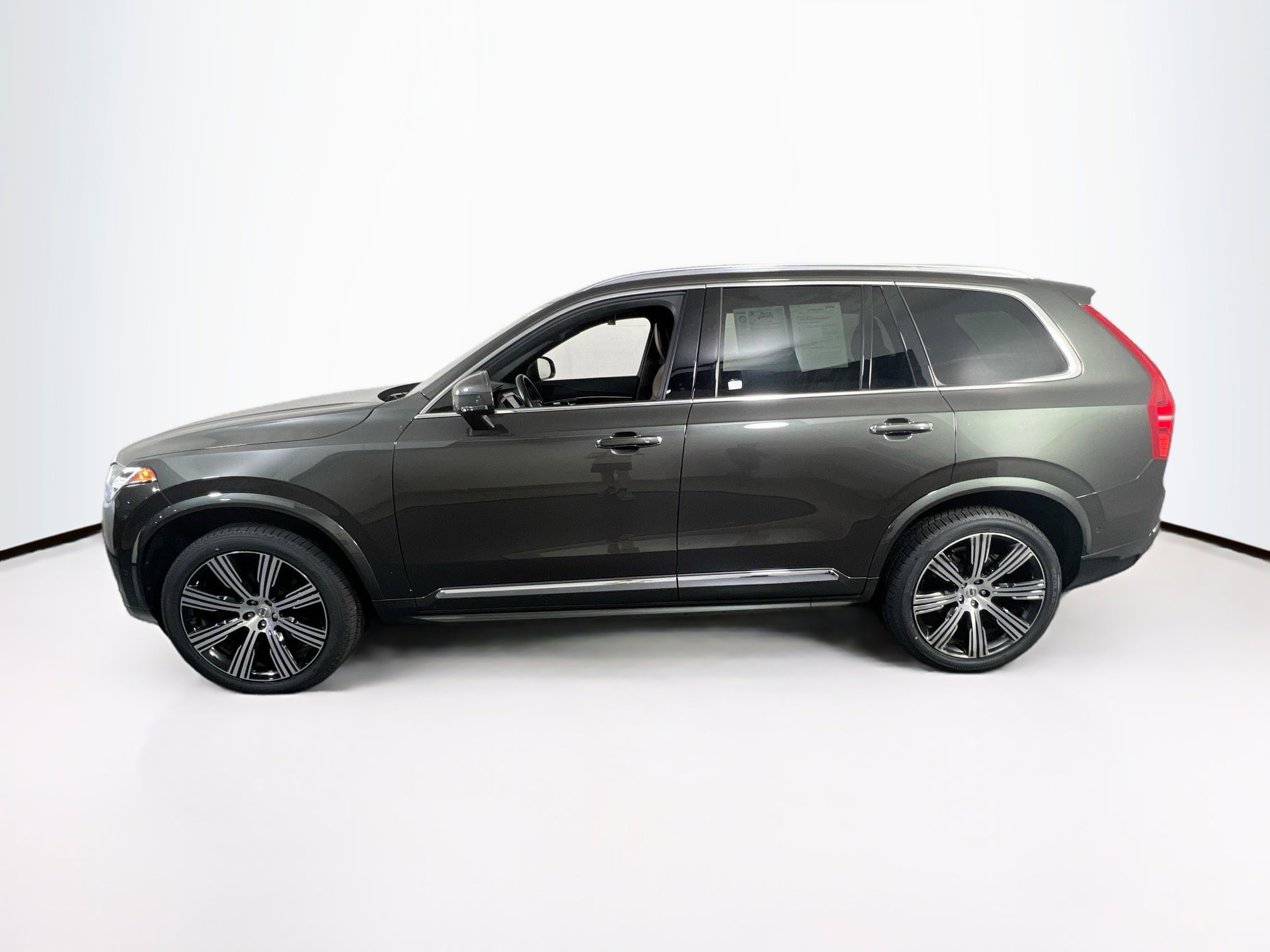 Used 2022 Volvo XC90 T6 Inscription w/ Advanced Package image 8