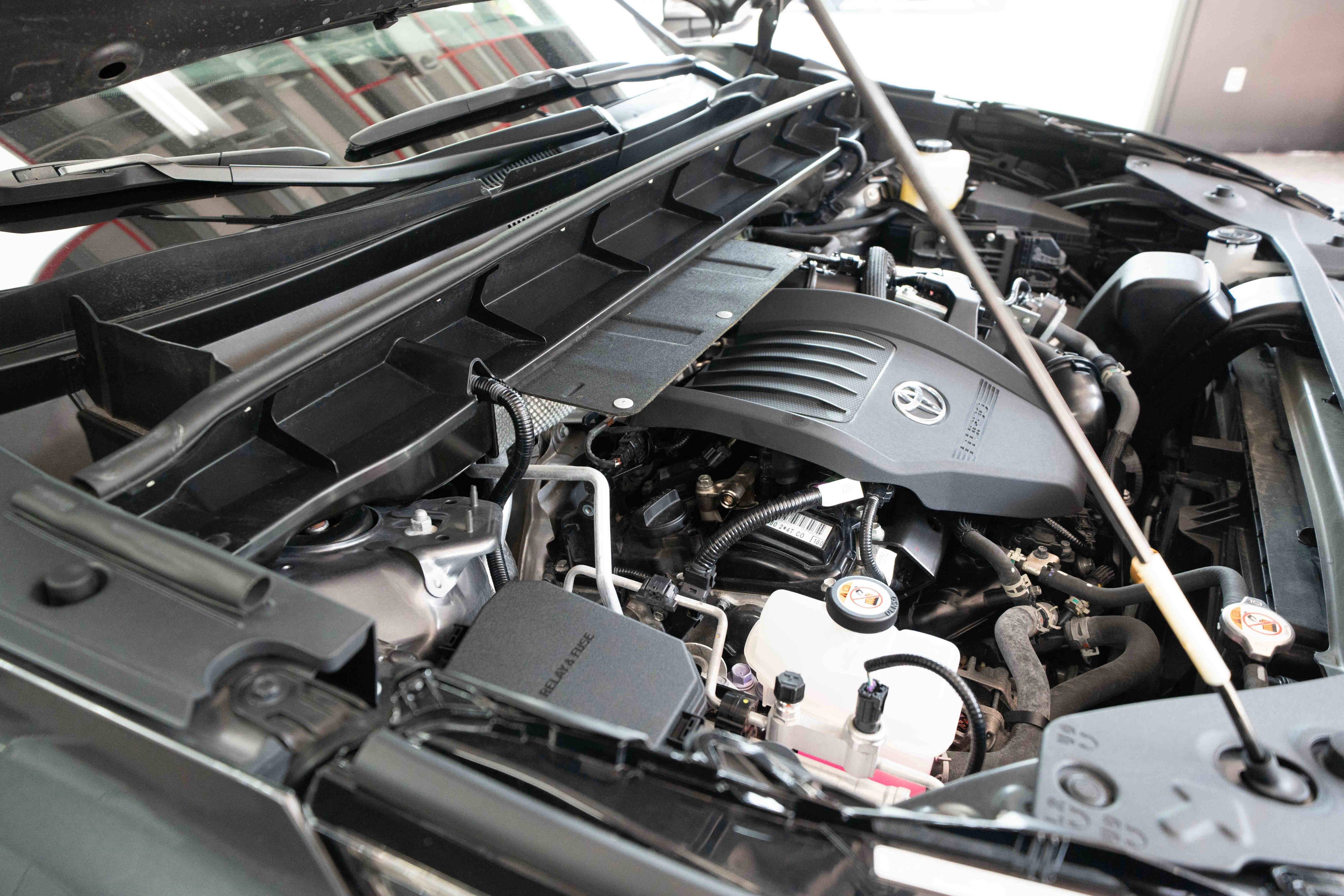 Used 2023 Toyota Highlander L image 32