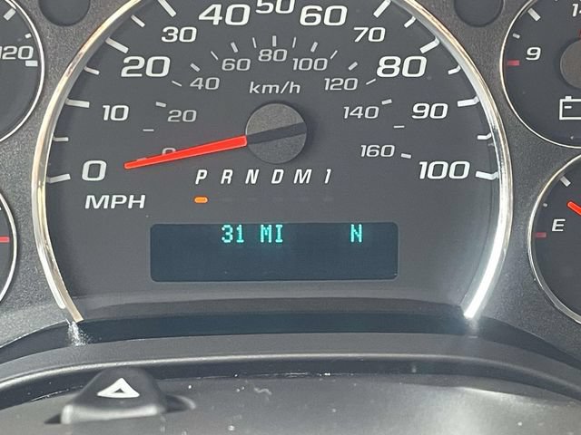 Used 2025 Chevrolet Express 3500 LT w/ LT Preferred Equipment Group RWD image 25