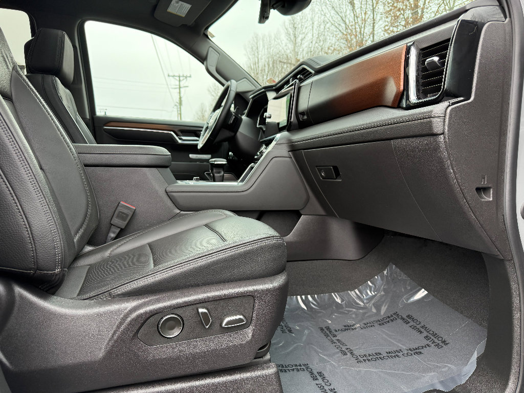 Used 2024 GMC Sierra 1500 Denali w/ Denali Reserve Package image 32