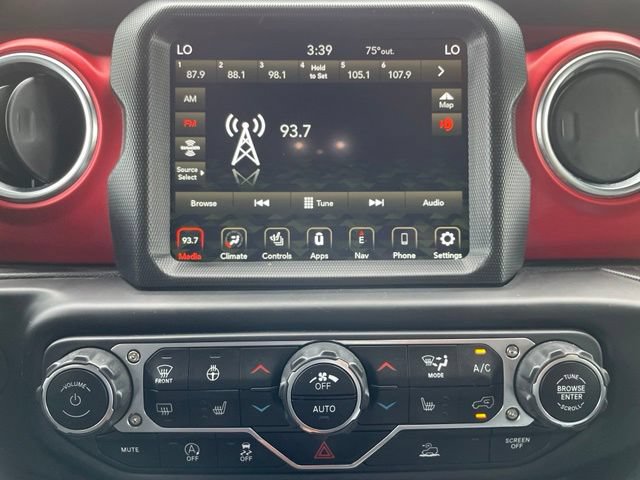 Used 2022 Jeep Wrangler Unlimited Rubicon w/ Xtreme Recon 35" Tire Package AWD/4WD image 18