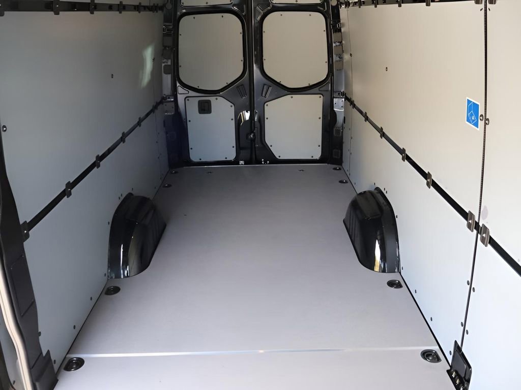 New 2026 Mercedes-Benz Sprinter 2500 image 21