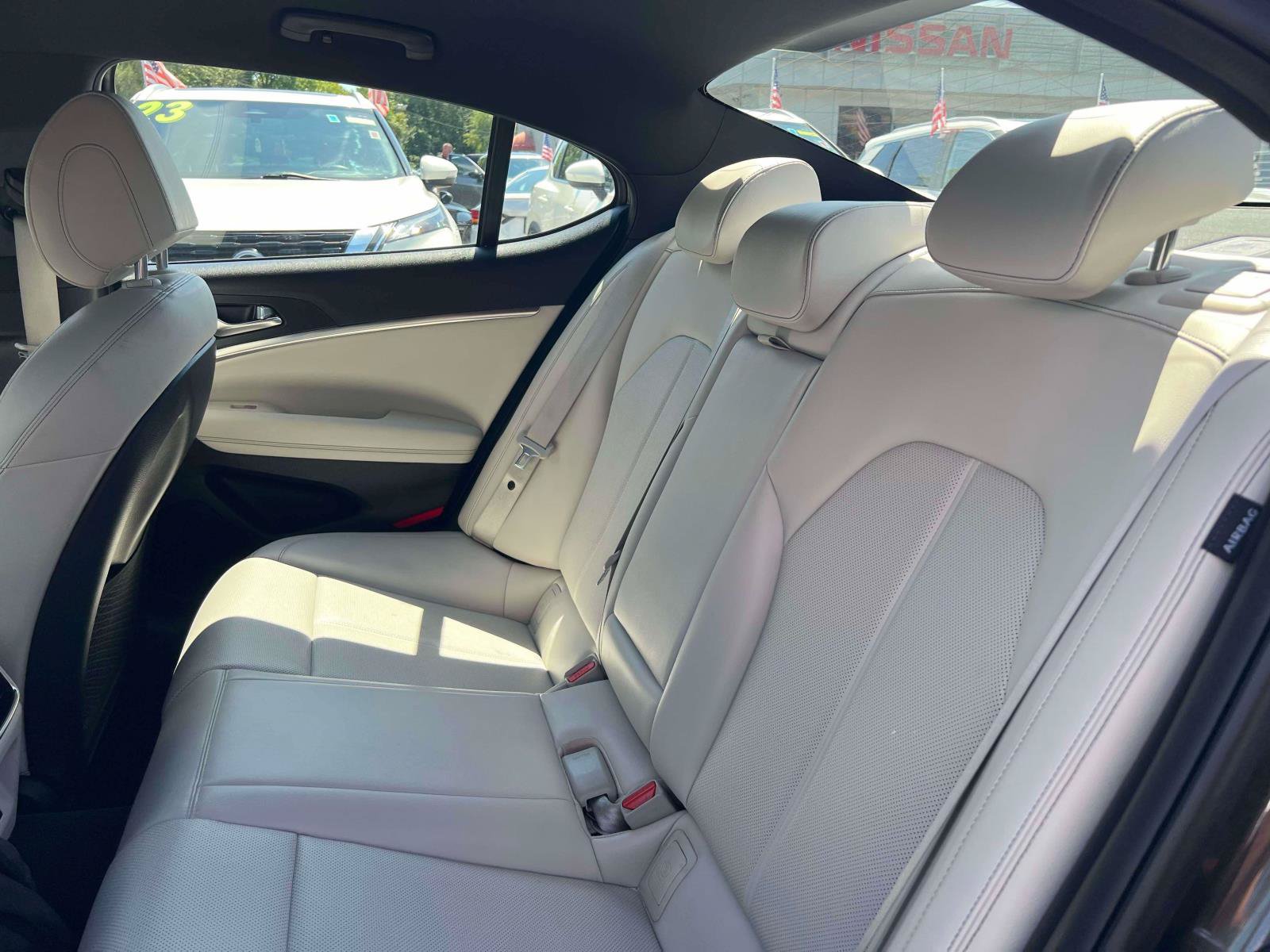 Used 2025 Genesis G70 2.5T RWD image 28