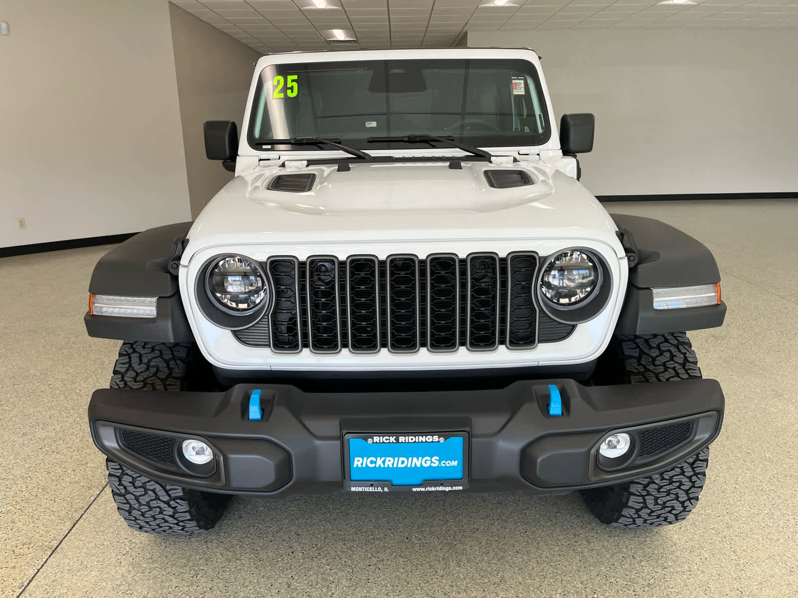 Used 2025 Jeep Wrangler Unlimited Rubicon 4xe w/ Safety Group image 2