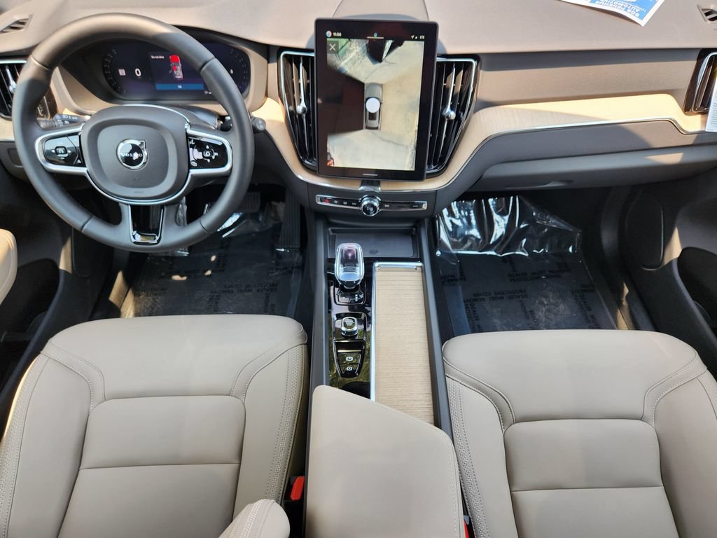 New 2026 Volvo XC60 B5 Plus w/ Protection Package Premier AWD/4WD image 16