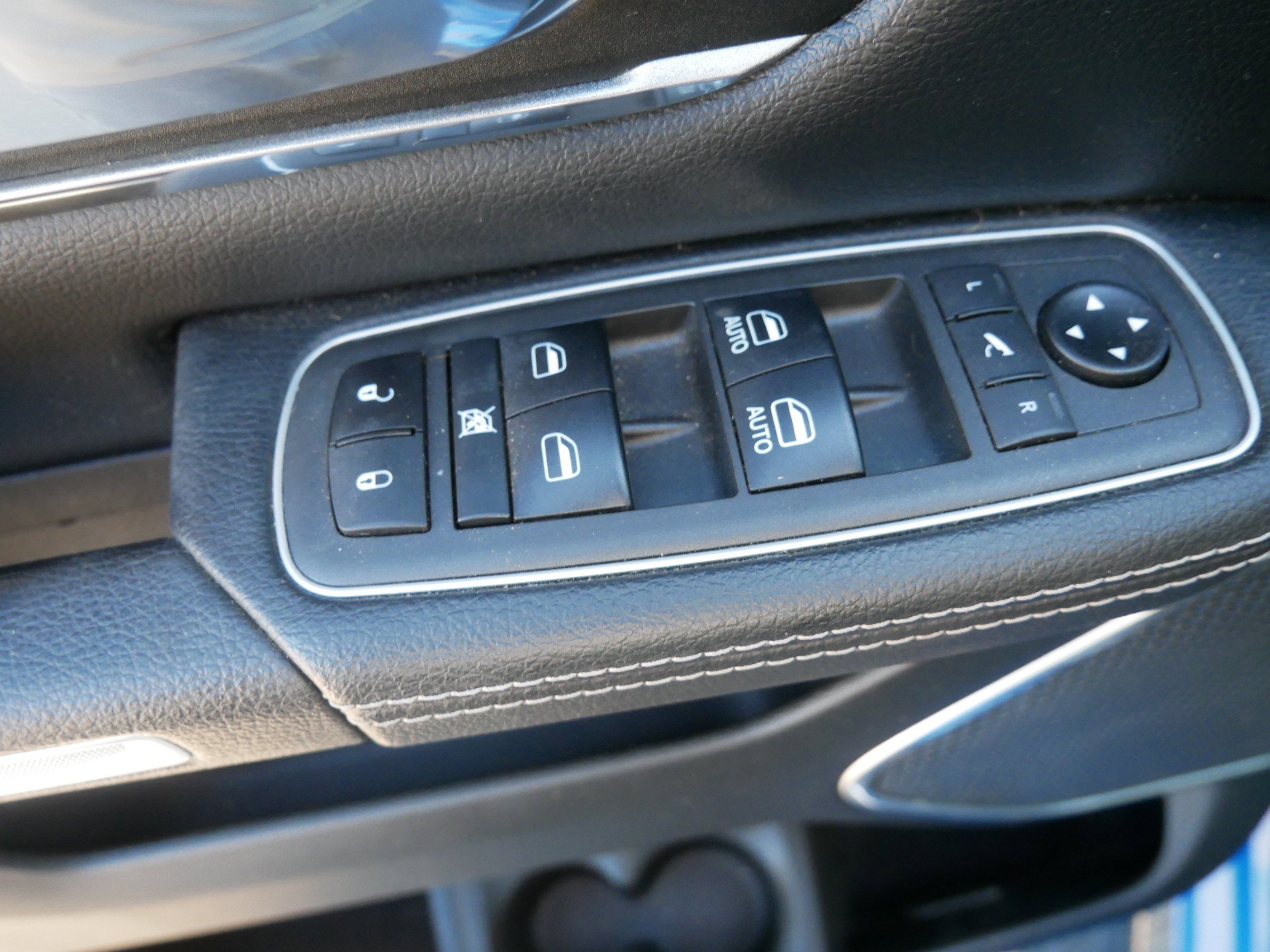 Certified 2021 RAM 1500 Laramie image 21