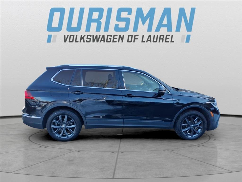Used 2023 Volkswagen Tiguan SE image 2
