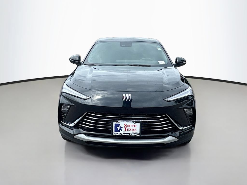 Used 2025 Buick Envista Sport Touring w/ Convenience I Package FWD image 2
